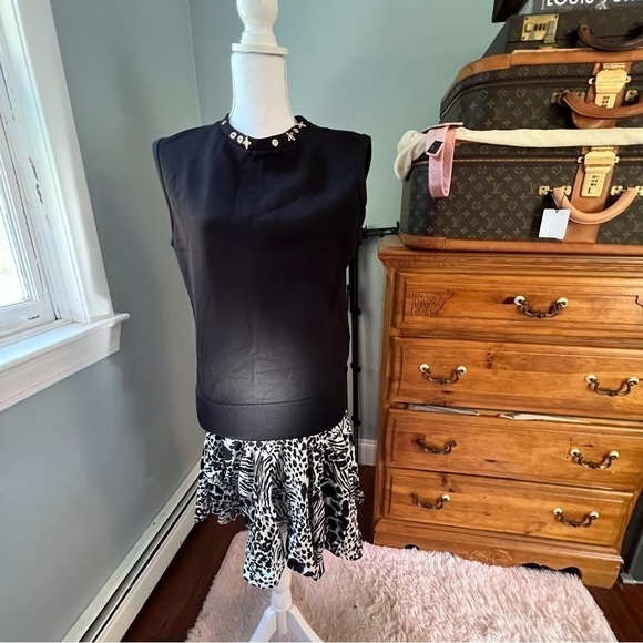 LOUIS vuitton dress (M) (flaw to mention) - Picture 5 of 16